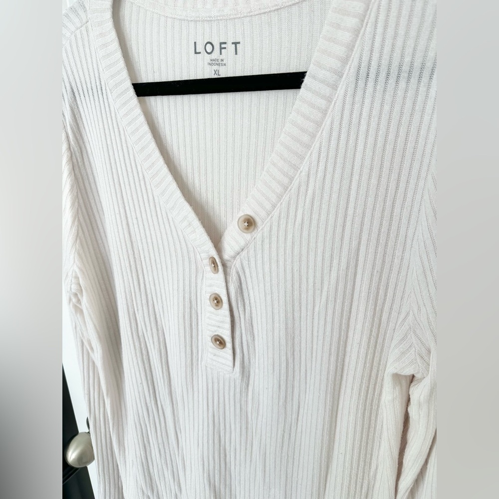 LOFT Ribbed V-Neck - Picture 2 of 5